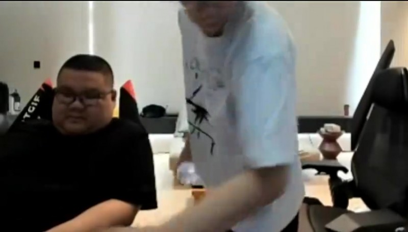 大黄谈Uzi名人堂:实至名归!全世界都知道他!我是Uzi孝子!