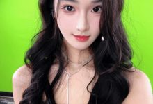 【乐玩LEWIN】解说诗诗晒照：希望我解说混不下去的那天 主播圈还能有我一条路-乐玩真人线上娱乐