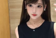 【乐玩LEWIN】解说琪琪晒照:在解说席尝试了新的妆造,甜御风?喜欢吗-乐玩真人线上娱乐