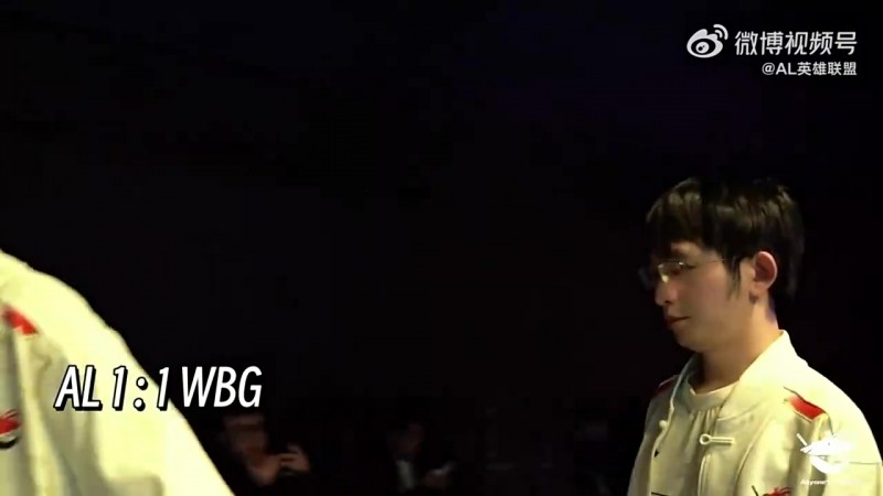 AL对阵WBG第二局结束,圣枪哥差点失去意识