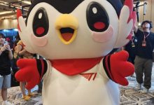 【乐玩LEWIN】双冠AD还要兼职人偶啊？网传昨日Gumayusi亲自扮演T1吉祥物玩偶-乐玩真人线上娱乐