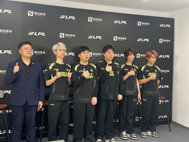 NIP赛后群访 Doinb：接下来要解决我们优势输团的问题 迫在眉睫