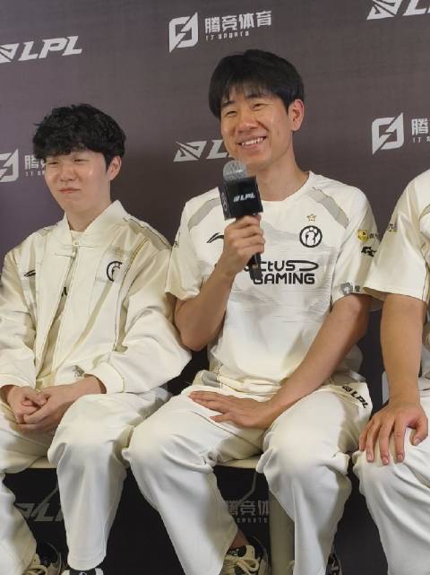 GALA：没想能再次拿五杀 就是很感谢队友们让五杀