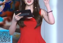 【乐玩LEWIN】好有魅力的芙芙！LPL女主持阿芙晒照：全新风格~提问 这是什么风？-乐玩真人线上娱乐