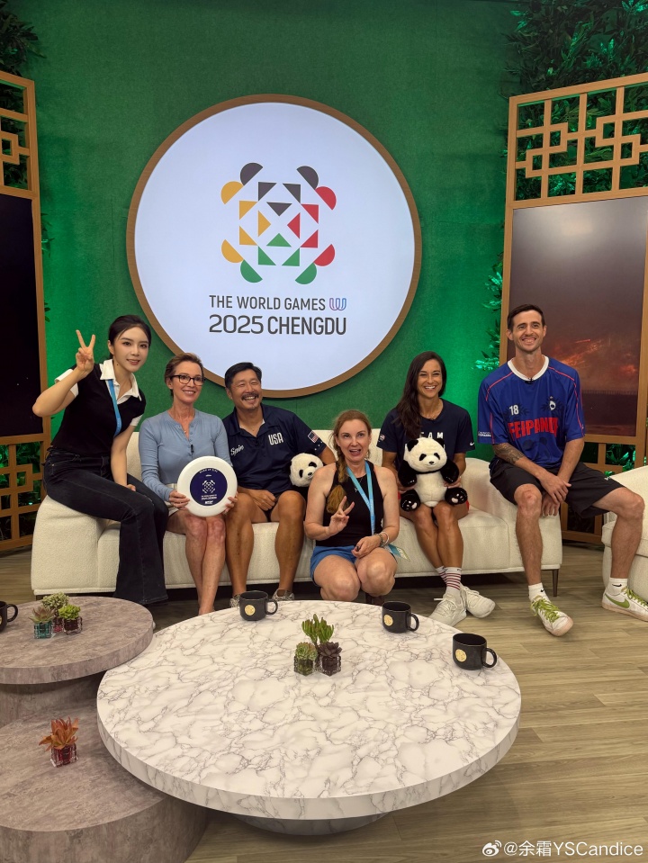 主持余霜更博晒照：世运村里的日子也太有烟火气了吧！处处是惊喜