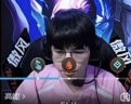 NGA网友太搞了🤣网友发现一血图标正好在ELK鼻子上 宛如小丑