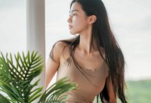 【乐玩LEWIN】还是得农😍KPL美女解说诗诗晒照:旅游团的老法师随手一拍-乐玩真人线上娱乐