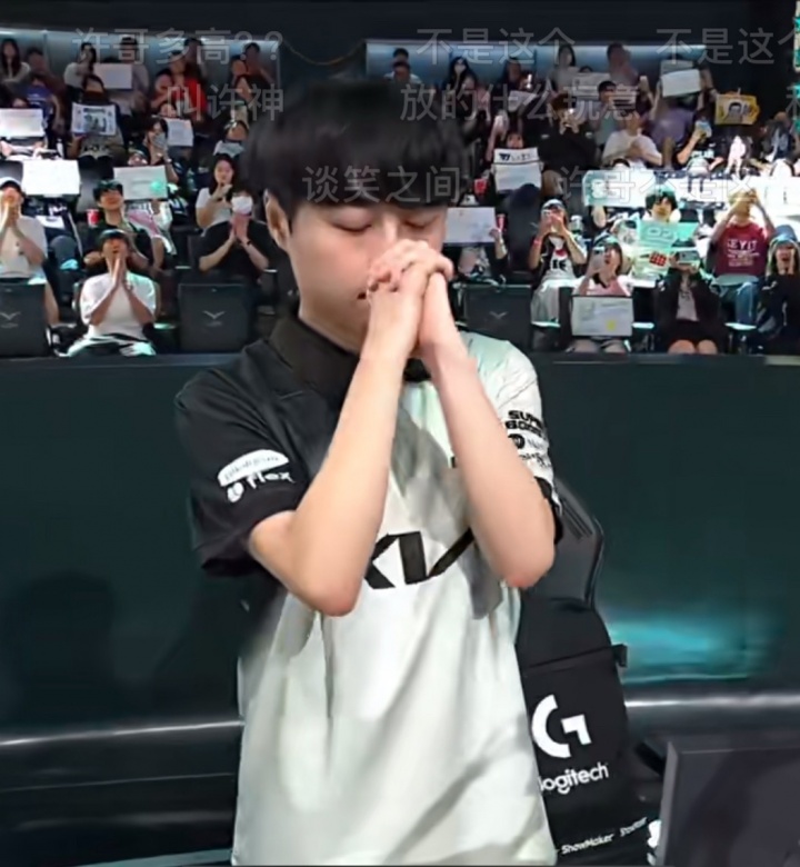 小许的祈祷!战胜BFX许哥最后镜头祈祷明日取胜 此后拉全队一起祈祷