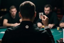 【EV扑克】对抗盲注反击:BTN起手牌如何调整范围?-乐玩真人线上娱乐