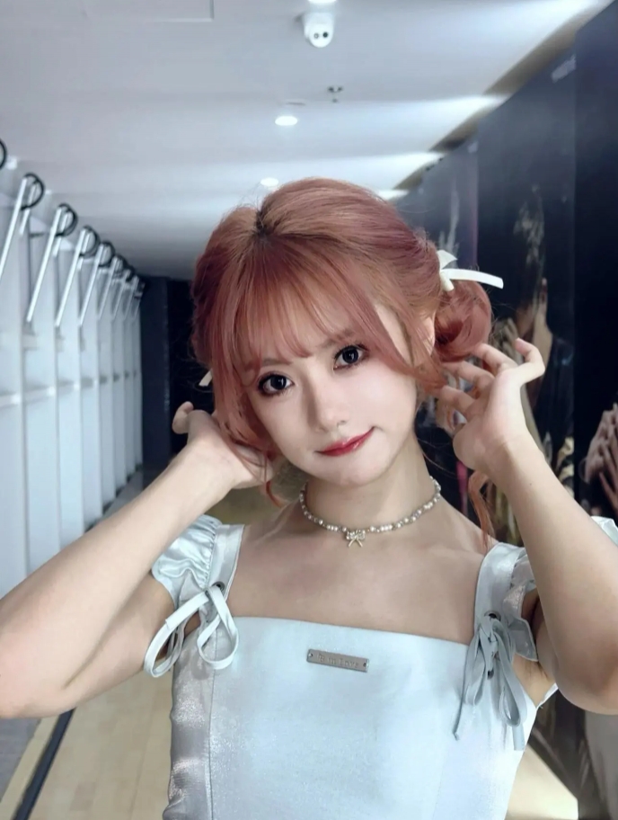 Rookie少看点！主持小钰分享照片：小小库存，台风天大家都注意安全吼