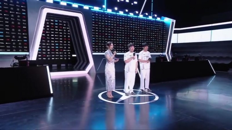 Wei&GALA采访：感觉今天GALA打的挺好的，细中带粗