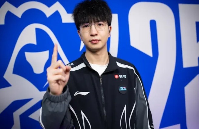 Elk采访:对自己表现不满意,原本想2-2打T1的,队伍状态没达到100%