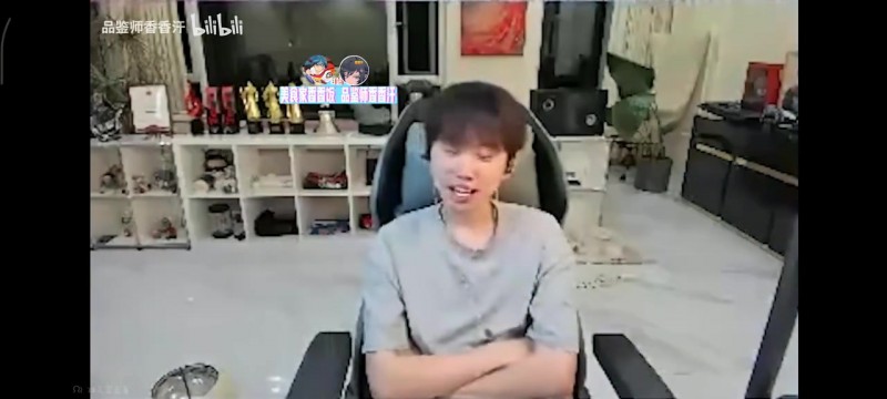 doinb:我没带Icon的节奏,他说话不带脑子我至少比他聪明