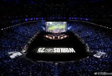 【乐玩LEWIN】主持刘航更博晒照：准备了太多AL获胜想问的问题 主持人的手卡也是写满遗憾的书吧-乐玩真人线上娱乐