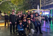 【乐玩LEWIN】期待决赛的演出!S7主题曲原唱乐队目前已抵达成都-乐玩真人线上娱乐