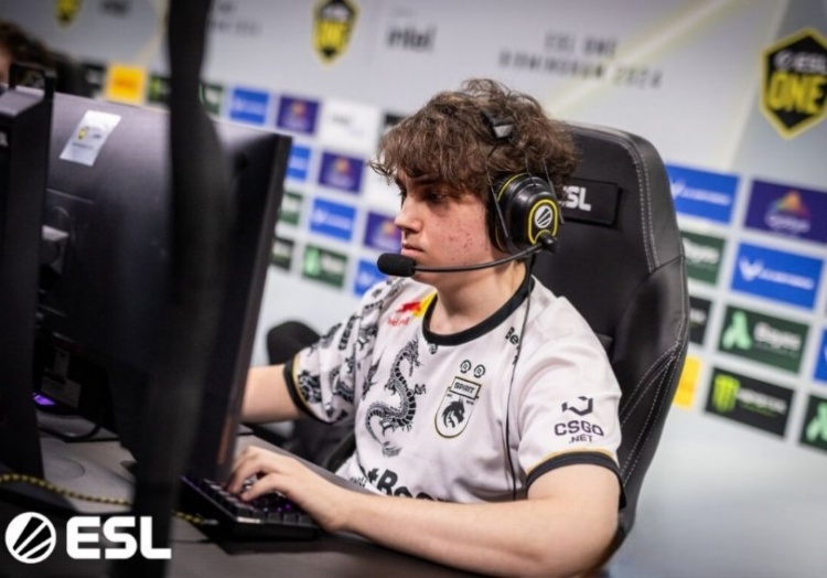 Larl：中国DOTA2最强选手大概是Ame，他打了挺久