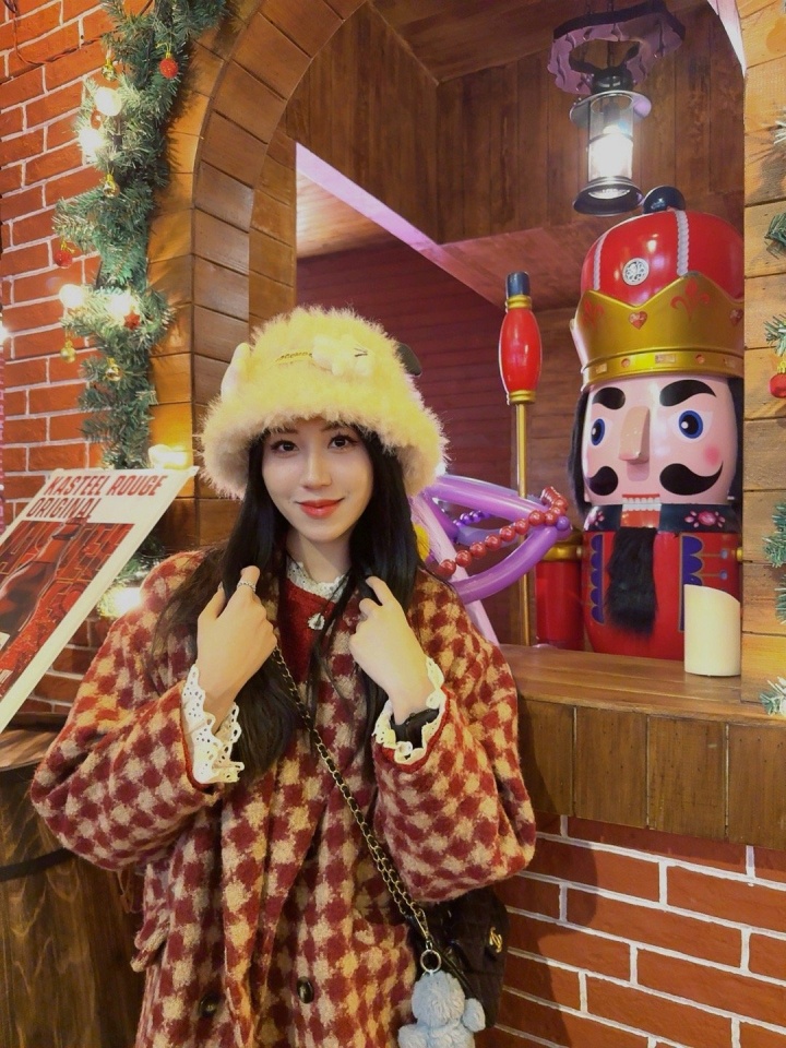 Suki更博晒照:十二月意味着什么 快结束还是快开始了