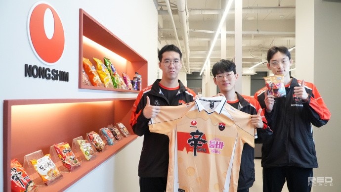 NS晒队员参观照:Ns RedForce入职培训结束❗