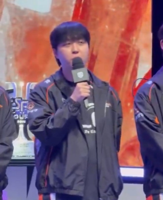 Kanavi：大家其实没怎么准备，但还是希望能以很强的实力拿下冠军