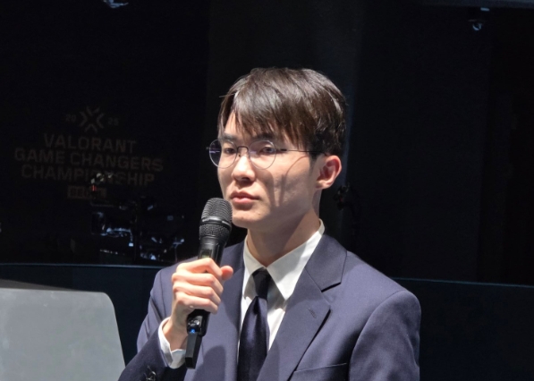 回顾所有S赛决赛！吧友们觉得历届S赛亚军，哪个亚军上单在世界赛上表现最差？