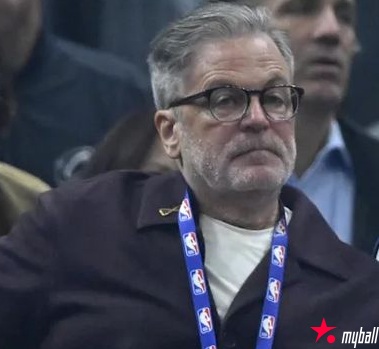 大发体育-骑士队老板丹-吉尔伯特对球队本赛季的表现“极为不满”，大发助力你的致富之路！