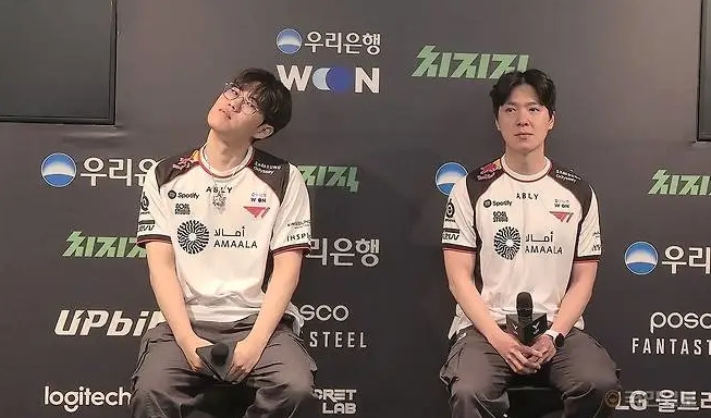 kkOma:赛季初希望选手能进行各种多样的尝试,积累大量数据