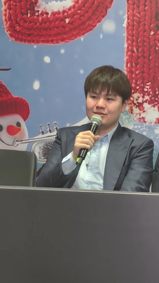 zoom谈教练语音：他对整局影响没有太大 很多决策还是选手临场做