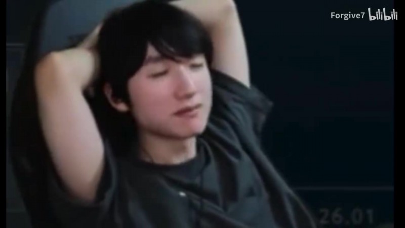 peanut和Viper连麦谈BLG第一场就打Elk：想让我黑你还是吹你！