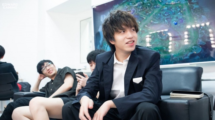 下路要送真没办法？厂长执教EDG五个赛季 仅一次带队晋级季后赛