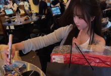 【乐玩LEWIN】这个我是真喜欢!T1韩网女粉丝晒照 这不比前几天的比赛好看?-乐玩真人线上娱乐