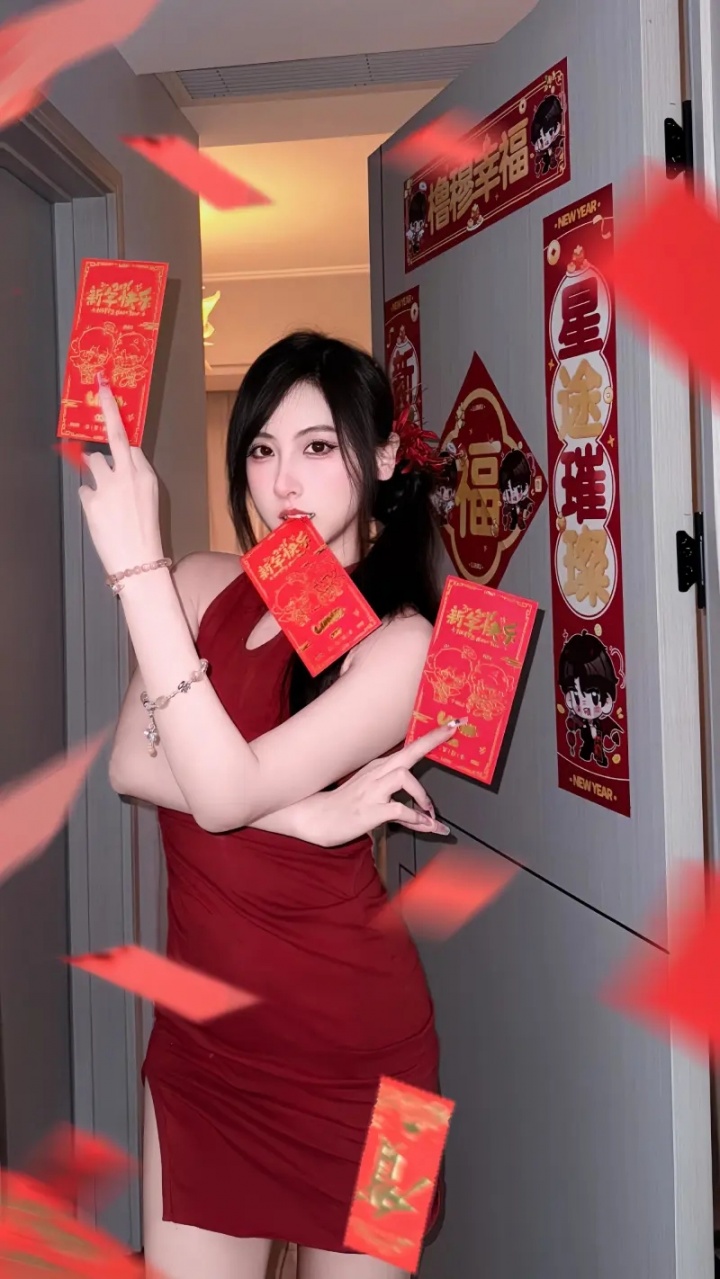 解说鼓鼓晒年味照片：祝大家马年大吉！