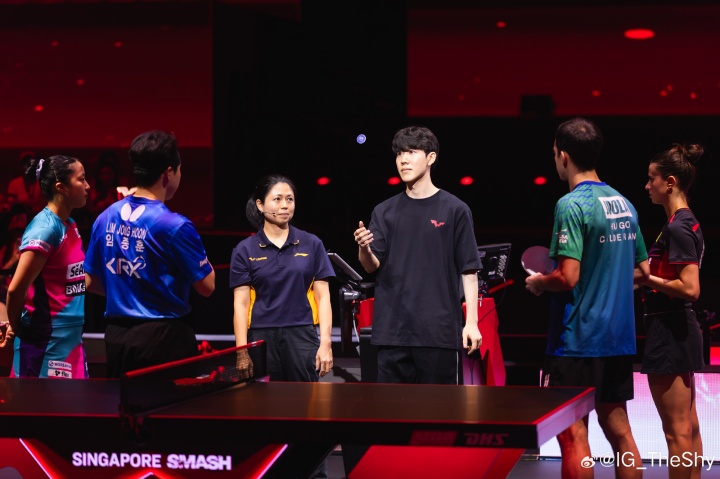 TheShy更博晒WTT新加波现场照：很愉快的一次体验 感谢WTT的邀请