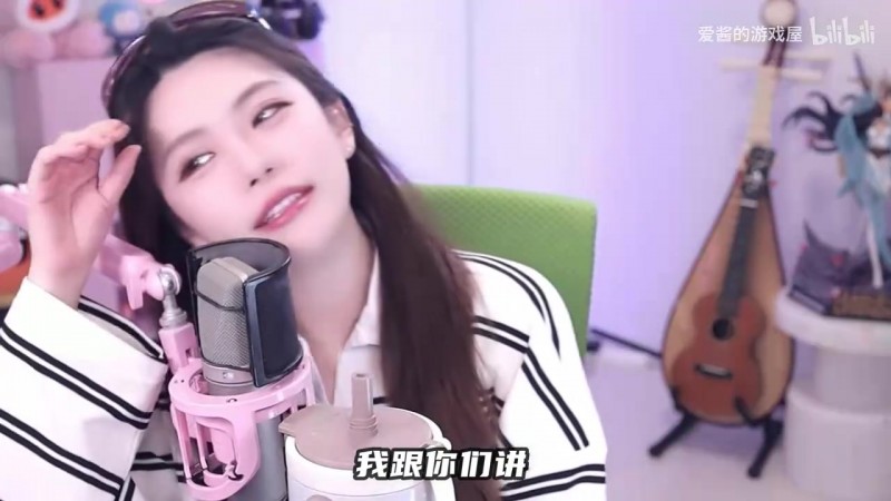 周淑怡锐评各地春晚：都是AI和机器人 直接看吐了！