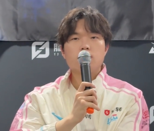 Bin：先锋赛有没有重点关注谁？没有！我只会关注自己的表现！