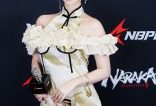 【乐玩LEWIN】永劫无间美女主持娅鸽晒照：永劫女主持之 忘拿掉“定位发夹”版-乐玩真人线上娱乐