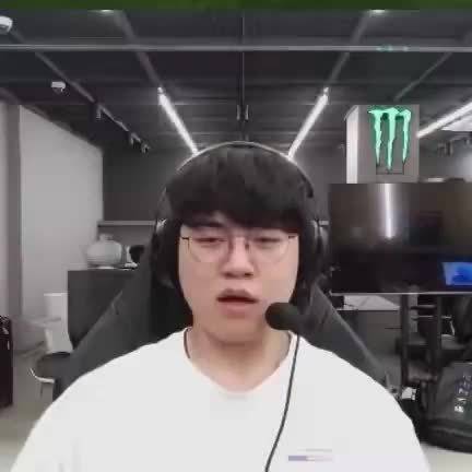 Gumayusi：Faker被我的维鲁斯打怕了，非说维鲁斯打EZ十零开