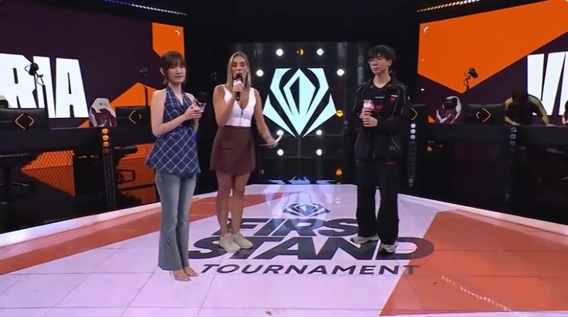 Junjia：BLG在季后赛和常规赛的时候特别不一样 输了两次之后回去复盘了很多