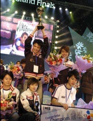 五毒俱全😨CS圈再爆大瓜 首冠队员sakula嗜赌成性+盗窃+家暴