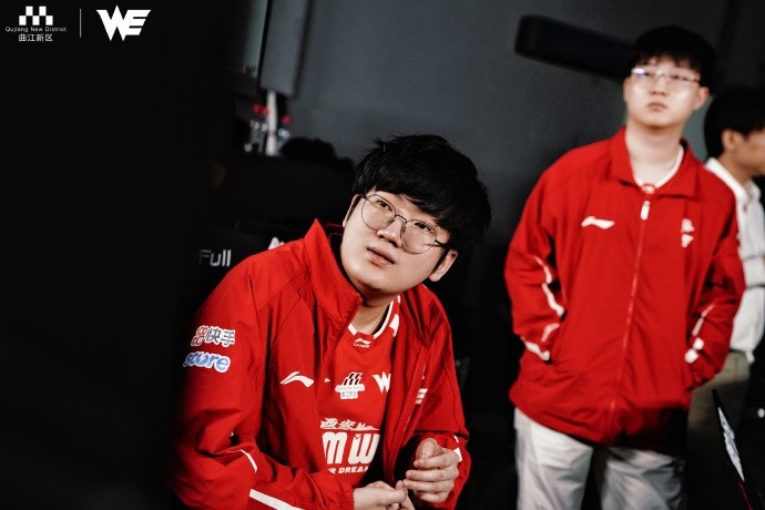 不敌TES,WE发布赛后返图:组内赛📷