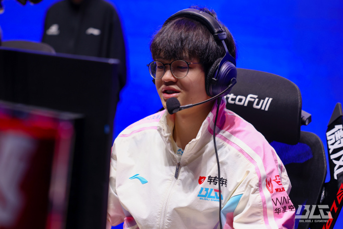 状态有点太差了!Xun决胜局野区爆炸 三局比赛数据10-15-14