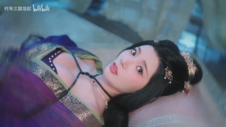 羡慕摄影师的视角！“浩浩妈”饰演者新作被捆绑！表情娇羞 身材顶级