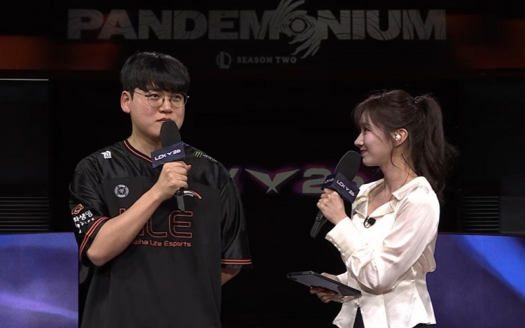 Gumayusi：更想在重要比赛中拿FMVP 现在POM给队友也没关系