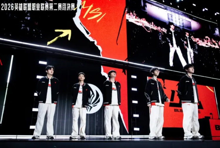 JackeyLove:MSI比较想打G2,这次能遇到的话好好准备一下