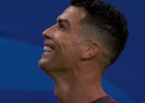 男人只哭77次!管泽元看C罗梅开二度:这个球 真哭了😭😭😭