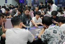 【EV扑克】CSOP-III潮汕扑克系列赛主赛A组战报:郑广275K领跑,赛场清凉升级服务满分-乐玩真人线上娱乐