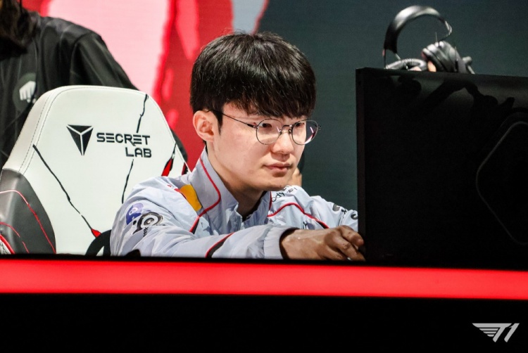 Faker：相较于对手太强才输掉比赛 个人感觉是我们竞技状态太差