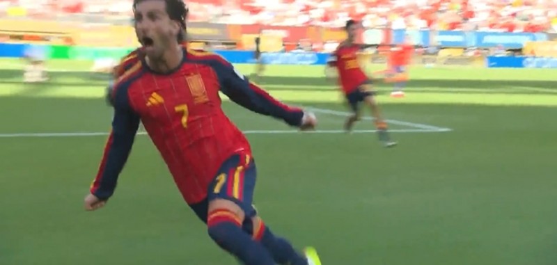托雷斯顶号了!媒体人:费兰托雷斯!西班牙1比0阿根廷!