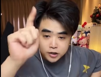 胡说八道有一手！朱开：BLG在学TES下大棋 Bin哥在磨练Viper