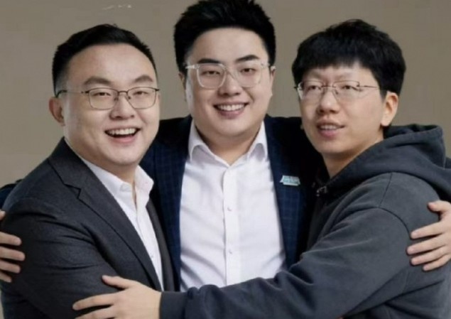 疯狂拉黑人！爱笑微博被冲：爱马仕！你真的是灵长类人科动物吗