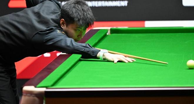 上海大师赛:赵心童6-2横扫丁俊晖,三杆破百强势晋级八强